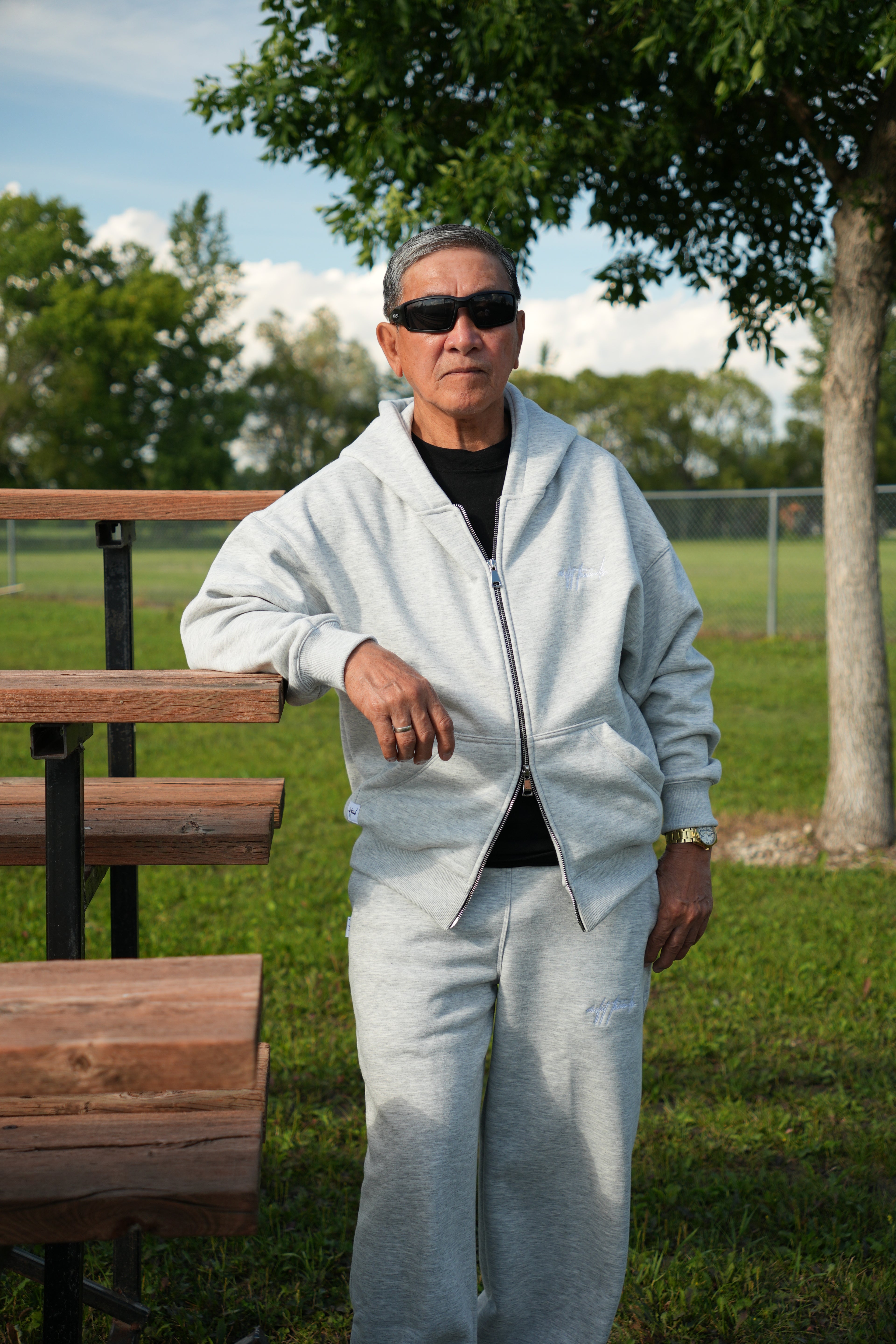 SIGNATURE DOUBLE ZIP HOODIE