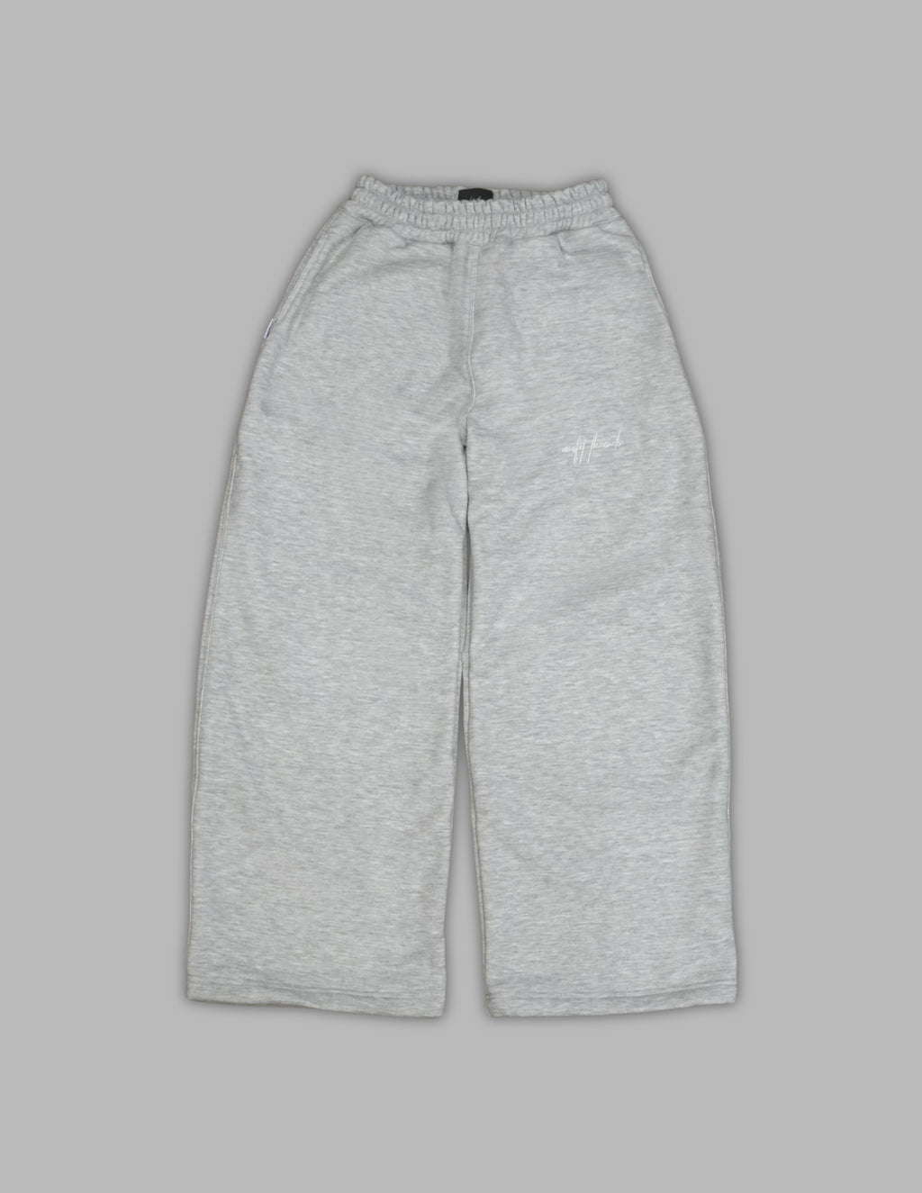 SIGNATURE SWEATPANTS